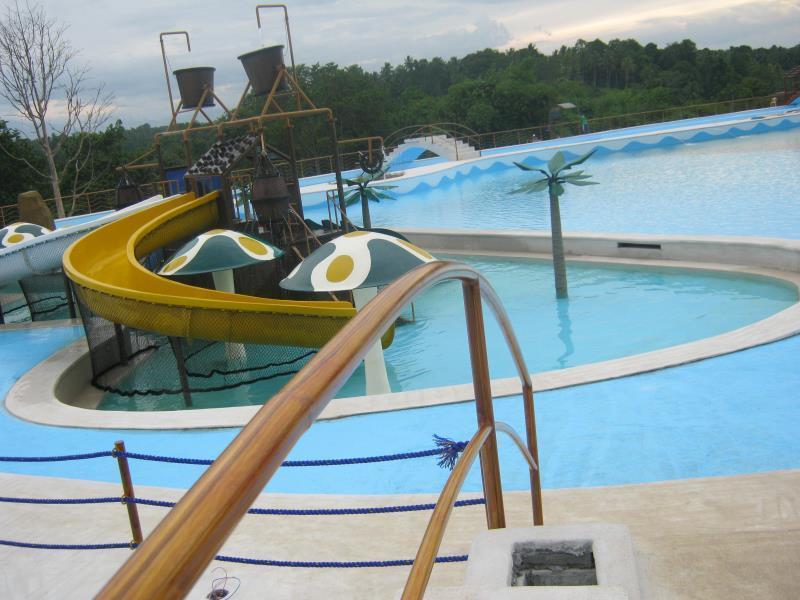 D'Leonor Inland Resort & Adventure Park 达沃 外观 照片