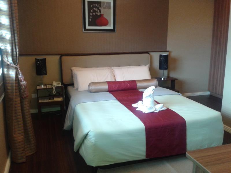 D'Leonor Inland Resort & Adventure Park 达沃 外观 照片